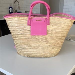 This an an authentic Jacquemus bag. Genuine suede